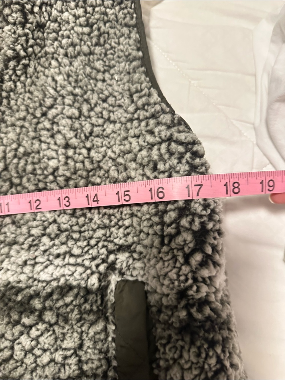 Reversible Quilted Sherpa-Lined  Vest - Olive - Picture 5 of 6